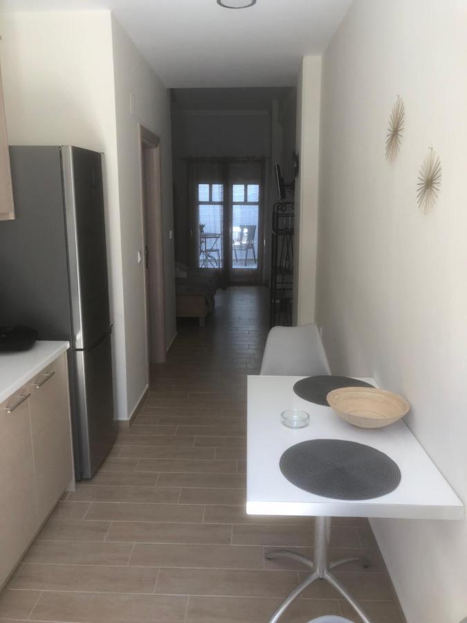 Chris3 Apartment กาลามาตา ภายนอก รูปภาพ