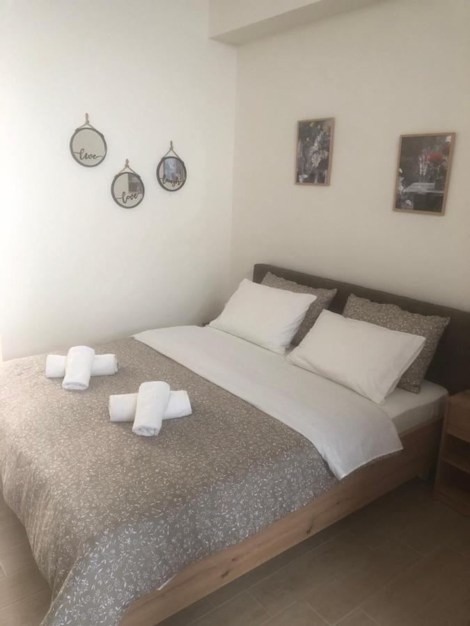 Chris3 Apartment กาลามาตา ภายนอก รูปภาพ